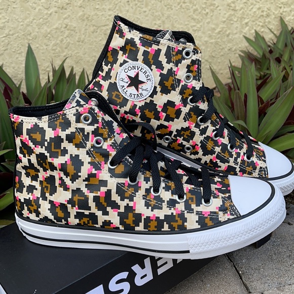 CONVERSE CTAS HI WMNS - Picture 7 of 16